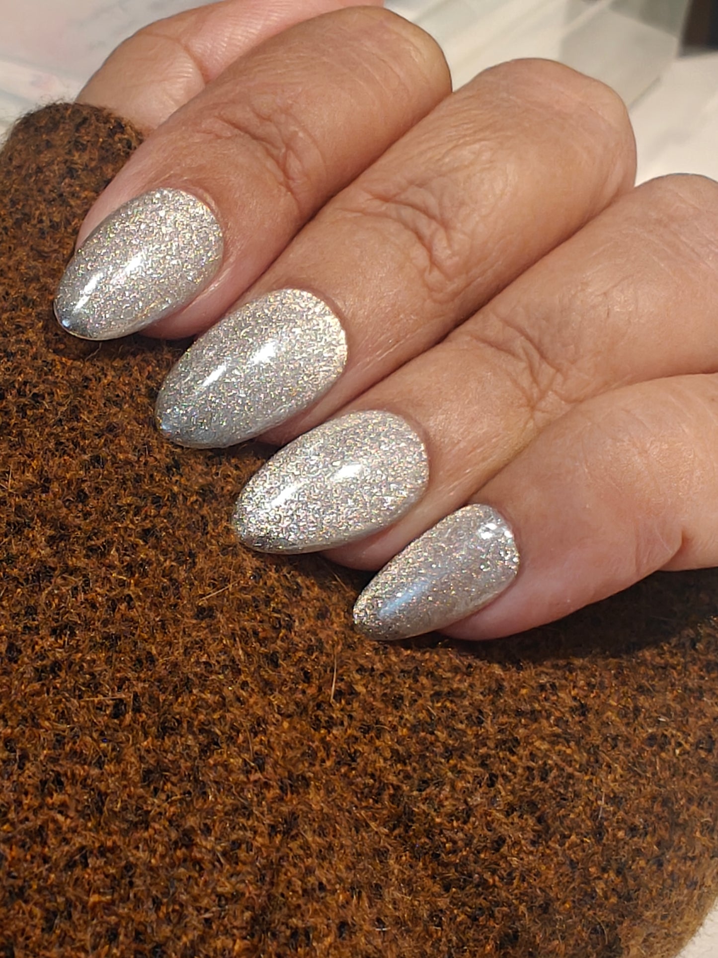 Short Almond Silver Cat eye Nails