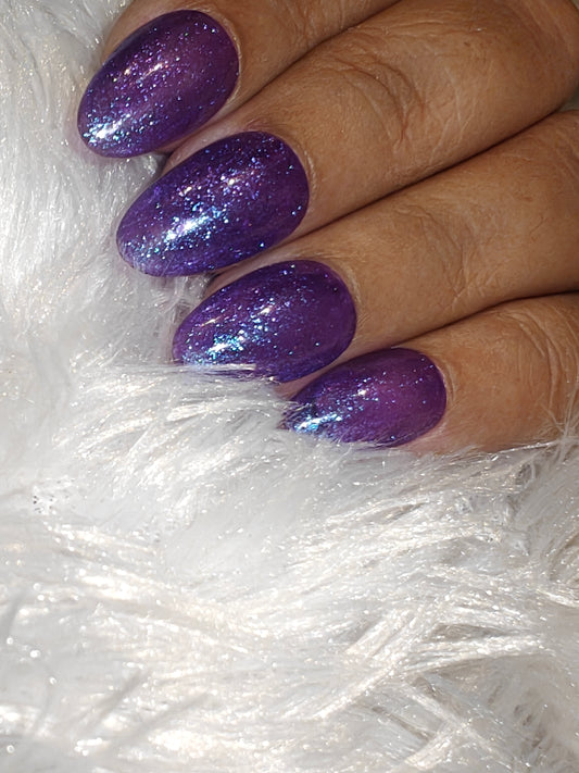 Short Almond Purple Blue Holographic Nails